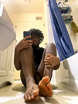 Snapshot of ThickDic28 chatting on October 2025 11:18:02 PM ThickDic28 online show from October 2025 11:18:02 PM