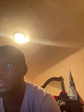 Snapshot of ThickDic28 chatting on February 2026 06:39:02 PM ThickDic28 online show from February 2026 06:39:02 PM