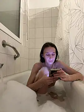 Emilia Mausi online show from February 2026 08:16:02 PM