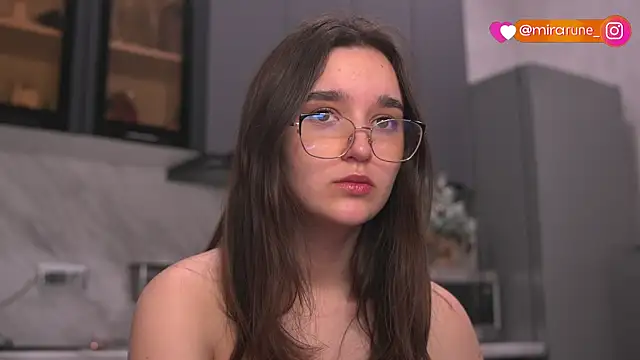 Mirarune online show from December 2025 01:51:02 PM