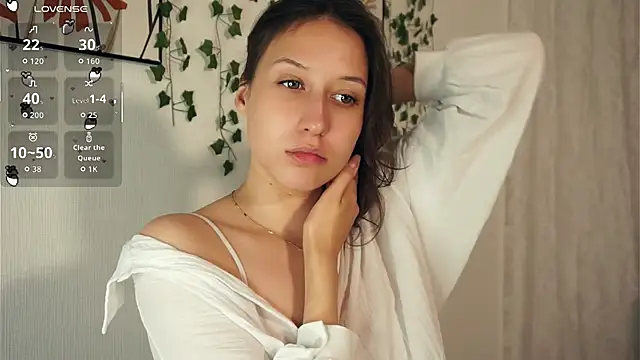 Snapshot of BeckyBurgh chatting on September 2025 06:42:01 PM BeckyBurgh online show from September 2025 06:42:01 PM