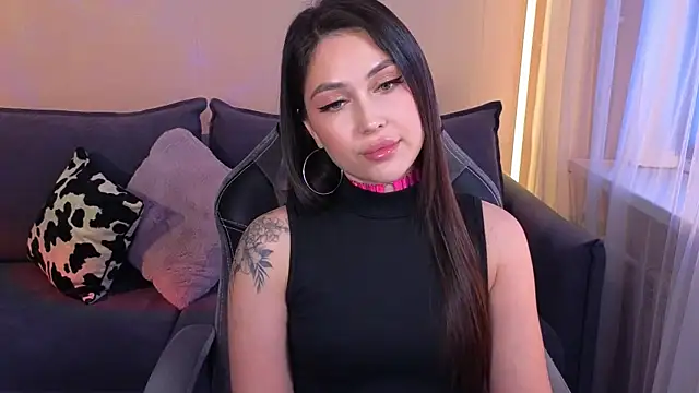 CarolineGuthrie online show from June 2026 04:00:02 PM