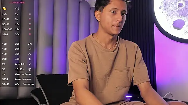  Leohot  online show from October 2025 03:18:01 AM