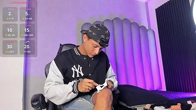  Leohot  online show from October 2025 03:50:02 AM