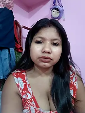 Snapshot of Redchery chatting on April 2026 05:06:02 PM Redchery online show from April 2026 05:06:02 PM
