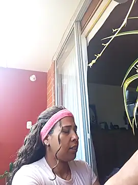 IVONNE COLLINS33 online show from December 2025 02:58:02 PM