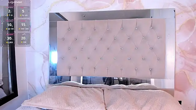 Luna Tylor online show from March 2026 04:07:02 AM