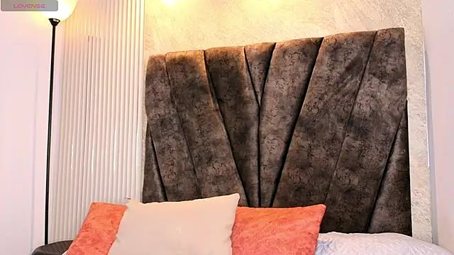 Snapshot of Miagomezx chatting on March 2026 07:42:01 PM Miagomezx online show from March 2026 07:42:01 PM