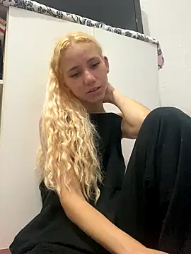 Snapshot of Bruna551 chatting on October 2025 05:02:02 PM Bruna551 online show from October 2025 05:02:02 PM