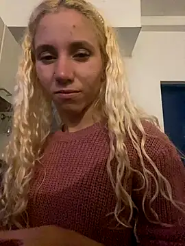 Snapshot of Bruna551 chatting on November 2025 10:34:01 PM Bruna551 online show from November 2025 10:34:01 PM