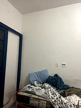 Bruna551 online show from December 2025 04:02:01 PM