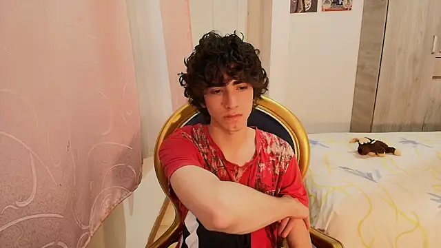 Nude Boy18 online show from November 2025 11:15:01 PM