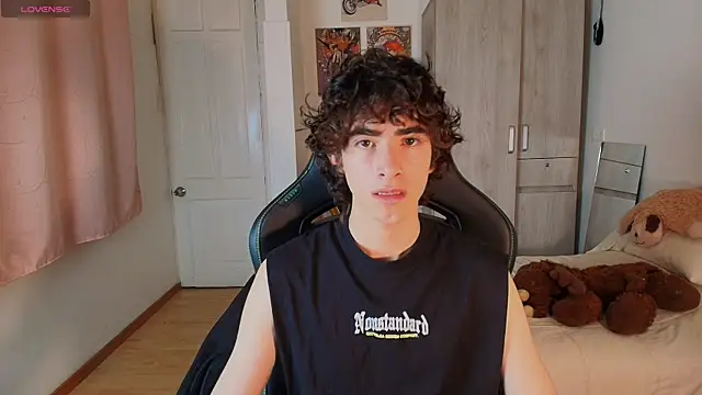 Nude Boy18 online show from December 2025 02:38:01 AM