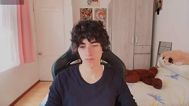 Nude Boy18 online show from March 2026 06:02:02 PM