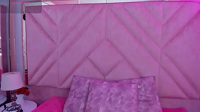 SofiJones  online show from September 2025 09:40:02 PM