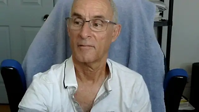 funone1999 online show from October 2025 08:35:01 PM