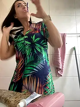 lucioliveira online show from November 2025 01:44:02 PM