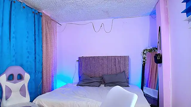 Snapshot of MiSofialeal chatting on February 2026 06:44:01 PM MiSofialeal online show from February 2026 06:44:01 PM