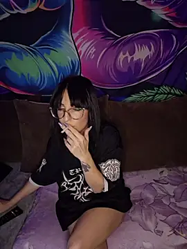 AllexyAle online show from February 2026 09:49:01 PM