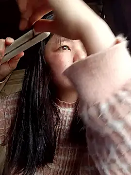 XoiXoi232 online show from April 2026 01:47:02 AM