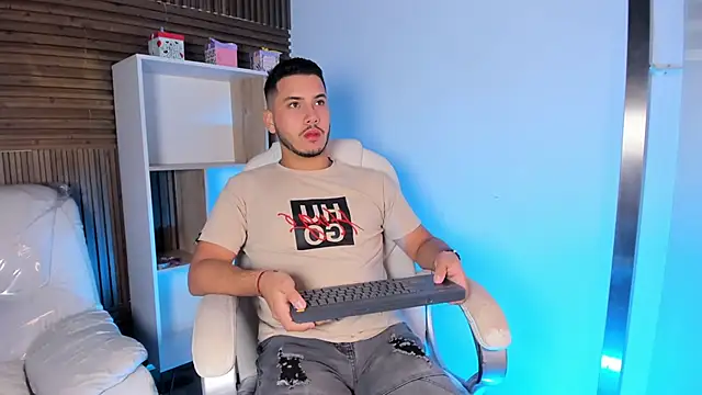 Axel grey  online show from September 2025 12:17:01 PM