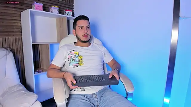 Axel grey  online show from October 2025 12:13:02 PM