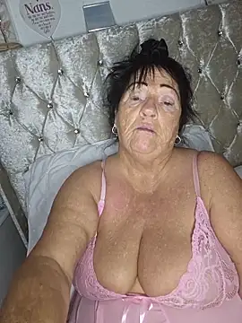 Angeldelightt online show from November 2025 04:28:02 PM