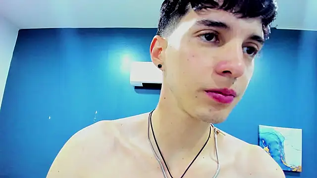 Jheampiiero online show from December 2025 02:35:02 PM