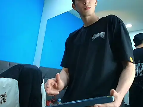Jheampiiero online show from May 2026 01:52:01 PM
