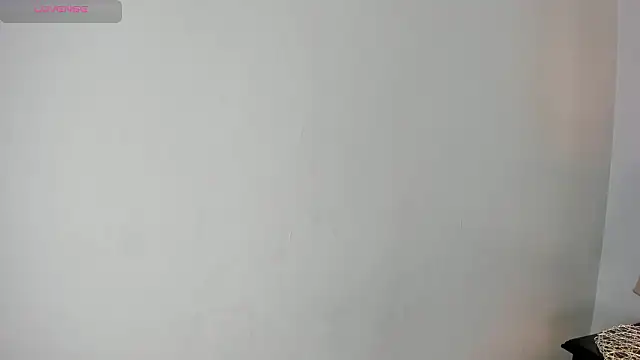 CarolineLee  online show from February 2026 10:43:02 PM