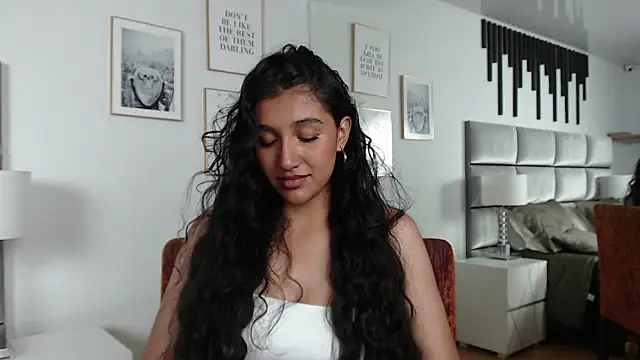 ValentiinaCruz online show from November 2025 09:47:01 PM