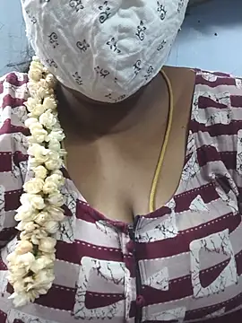 Snapshot of TAMIL_ELAKKIYA chatting on June 2026 12:53:02 AM TAMIL ELAKKIYA online show from June 2026 12:53:02 AM