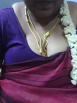 Snapshot of TAMIL_ELAKKIYA chatting on July 2026 04:33:01 PM TAMIL ELAKKIYA online show from July 2026 04:33:01 PM