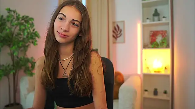 Snapshot of Sophie__Nice chatting on September 2025 01:47:01 PM Sophie Nice online show from September 2025 01:47:01 PM