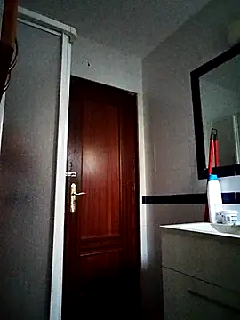 Snapshot of Fran-solo chatting on May 2026 05:46:01 AM Fran-solo online show from May 2026 05:46:01 AM