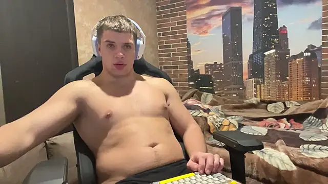 MusclePhantom online show from October 2025 09:27:01 PM