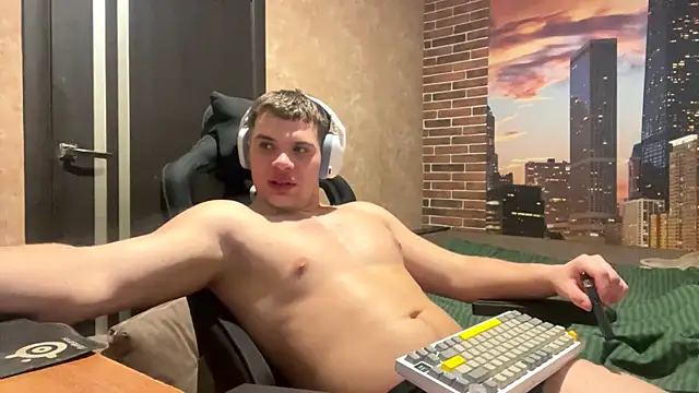 MusclePhantom online show from February 2026 09:57:01 PM