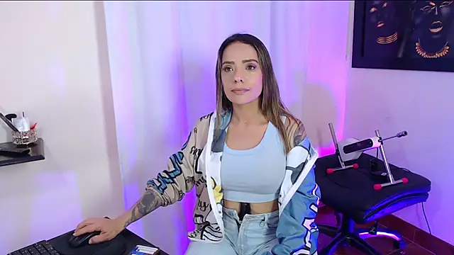 Natasha cam222 online show from November 2025 05:35:01 PM