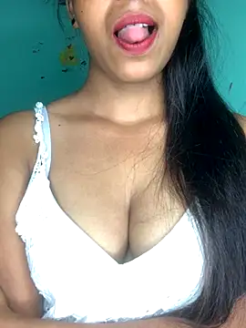 Snapshot of Priya_baby0 chatting on September 2025 06:53:02 PM Priya baby0 online show from September 2025 06:53:02 PM