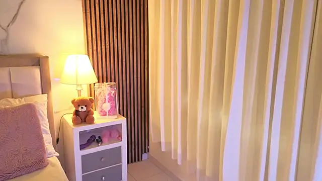 LunaRosse  online show from October 2025 12:04:02 PM