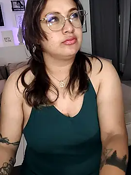 Laureen se online show from July 2026 05:11:02 AM