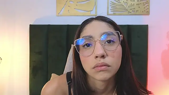 IvyJhons online show from September 2025 11:47:02 AM