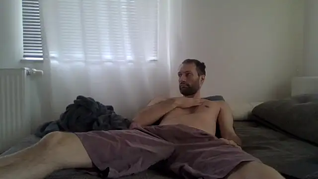 XLBarehengst online show from February 2026 08:03:02 AM