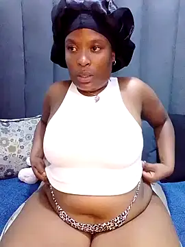 MrsMxx25 online show from November 2025 10:43:02 PM