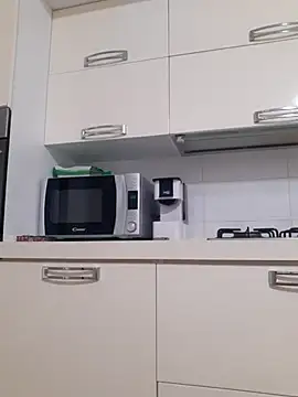 singolo discreto online show from March 2026 06:14:01 AM