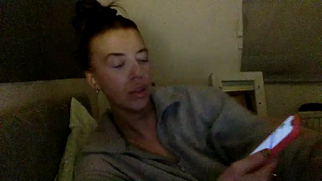 Snapshot of Bellababexox chatting on June 2026 04:13:01 AM Bellababexox online show from June 2026 04:13:01 AM