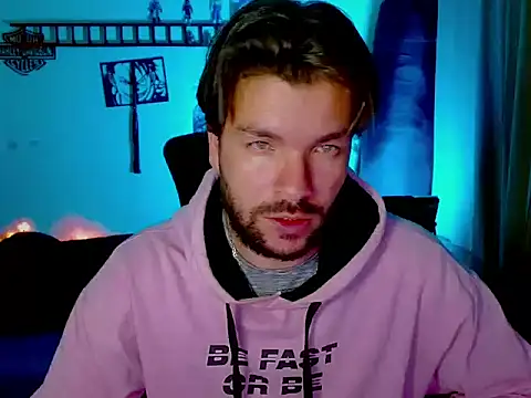 cortelioni massimo  online show from October 2025 12:45:01 AM