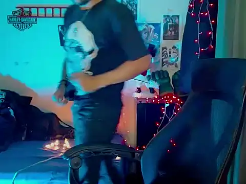 cortelioni massimo  online show from November 2025 02:22:02 AM