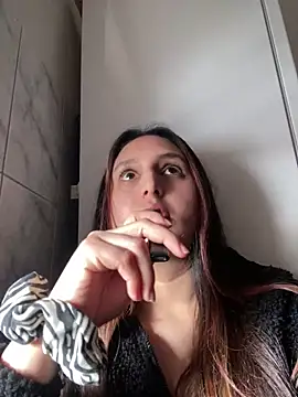 Snapshot of MiraLust chatting on February 2026 09:38:01 AM MiraLust online show from February 2026 09:38:01 AM