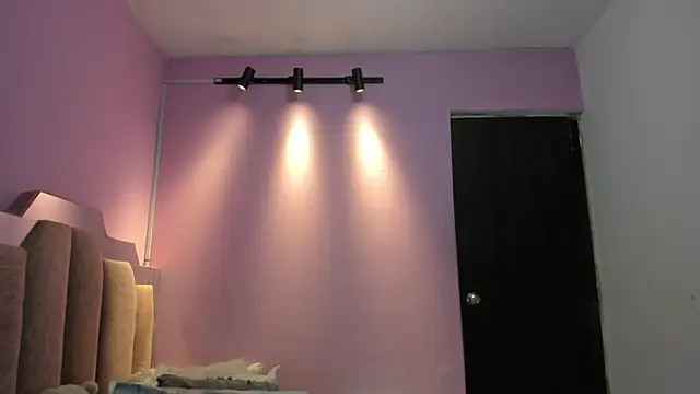 AndreaSweet2 online show from November 2025 07:35:01 PM